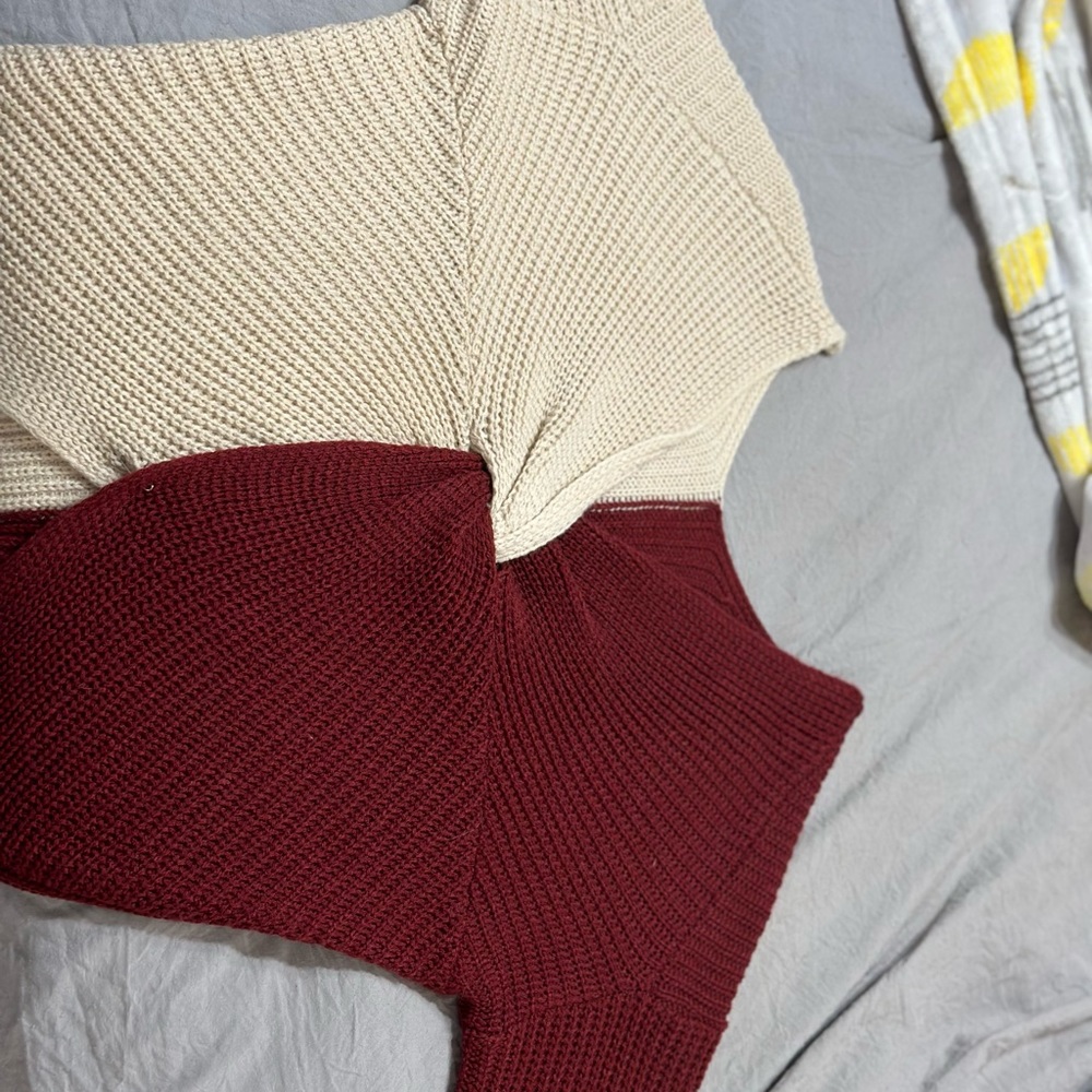 New short stylish cross sweater